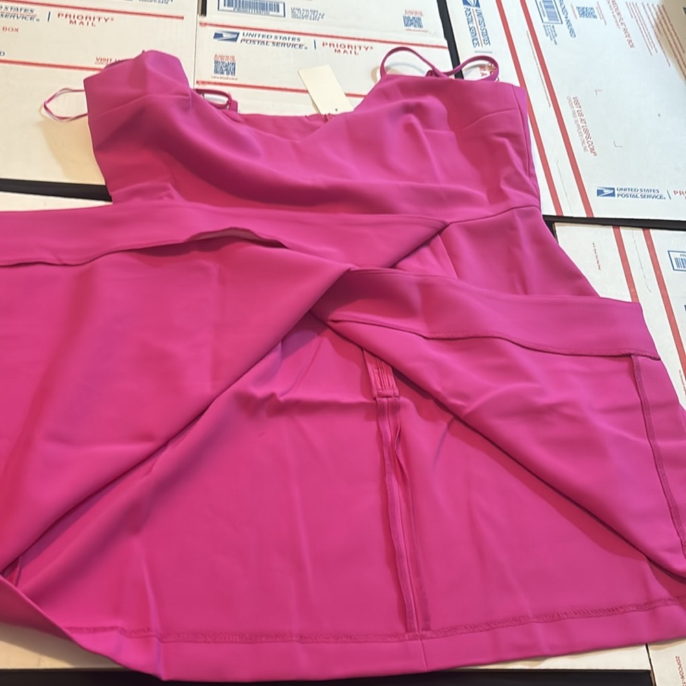 $5 ITEM MINIMUM 2 ITEMS & REST OF CLOSET IS 1$EACH 5 ITEM MINIMUM 🥳🥳🥳